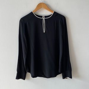 SCOOP NYC 100% silk double keyhole long sleeve blouse black small
